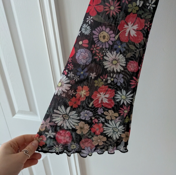 Floral 70s Aesthetic Top With Bell Sleeves - Picture 3 of 3